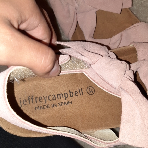 Sandals - Picture 2 of 3